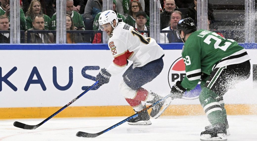 Barkov consigue cuatro puntos en su ciudad natal, Panthers vencen a Stars en Finlandia