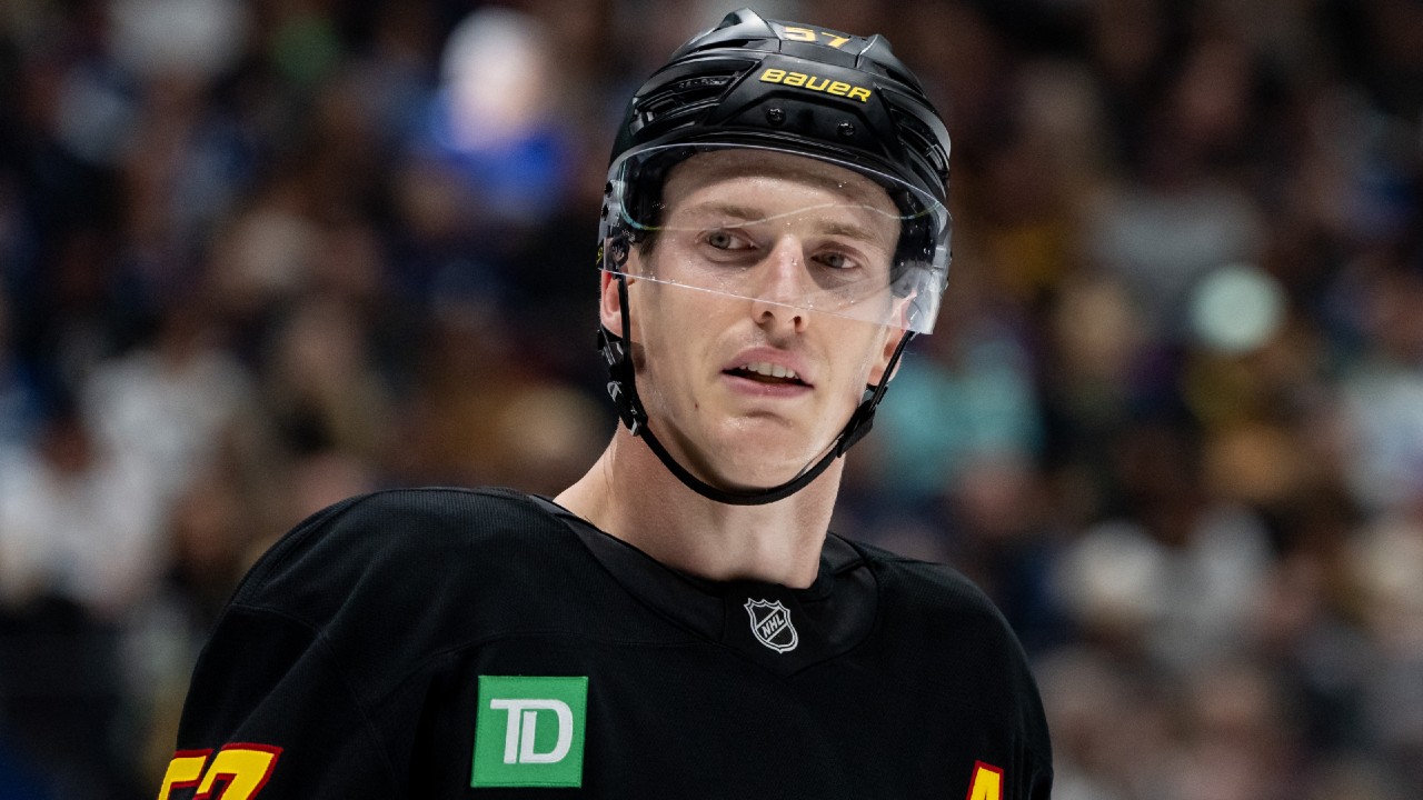 Myers (Canucks) niega intención de golpear a Bouchard (Oilers) en rostro