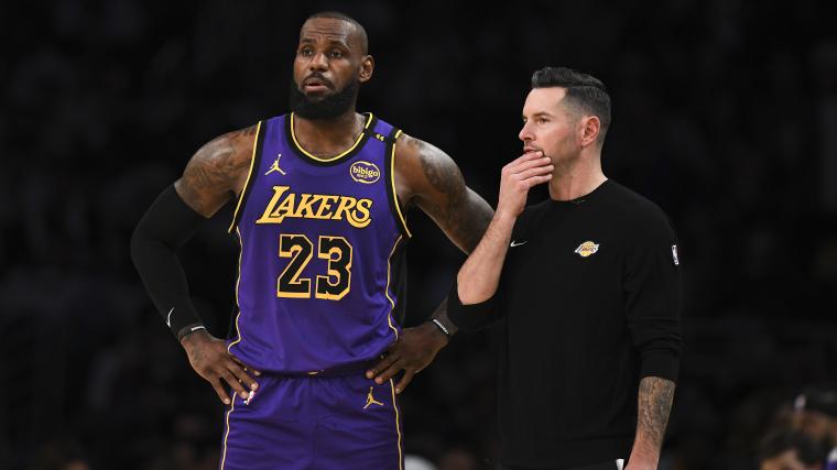 Lakers buscan tres perfiles de jugador en mercado de traspasos