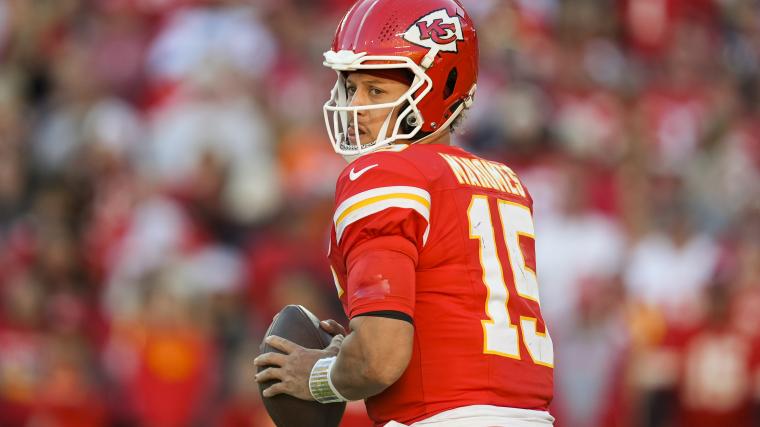 Mahomes habla sobre acusaciones de favoritismo arbitral | Sporting News Spain