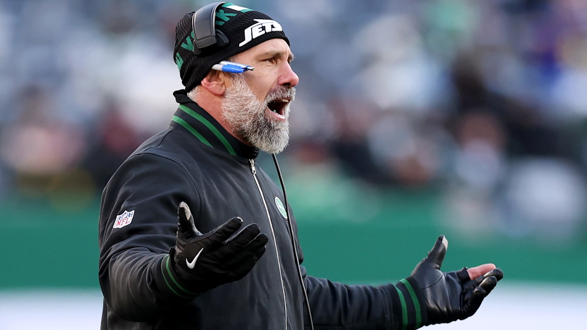 NRL 2025: Multa a Jeff Ulbrich de Atlanta Falcons por broma a Sanders