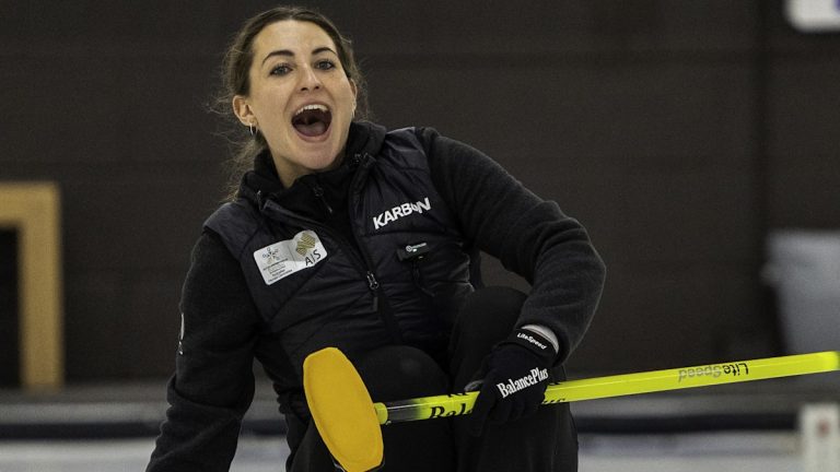 Tahli Gill y Dean Hewitt de Australia ganan bronce en curling, aún sin clasificar para Milano-Cortina 2026