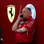 Otro clásico colapso de radio Ferrari | Defector