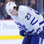 Matthew Knies de Maple Leafs debe jugar lesionado