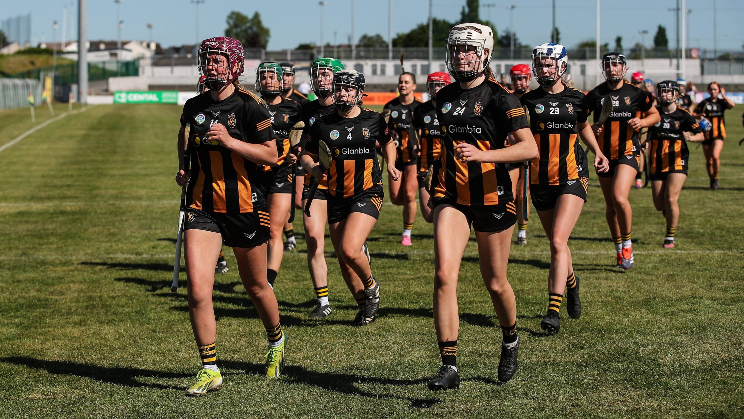 Irlanda podría terminar código de vestimenta sexista en deporte popular