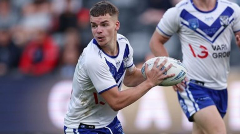 Noticias NRL 2025: Bulldogs no apurarán a Mitchell Woods – Phil Gould