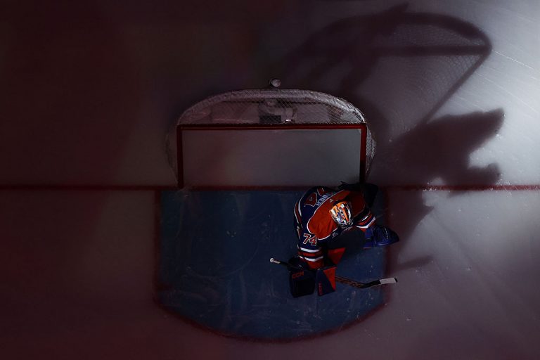 Dios, Stuart Skinner controla el destino de los Oilers