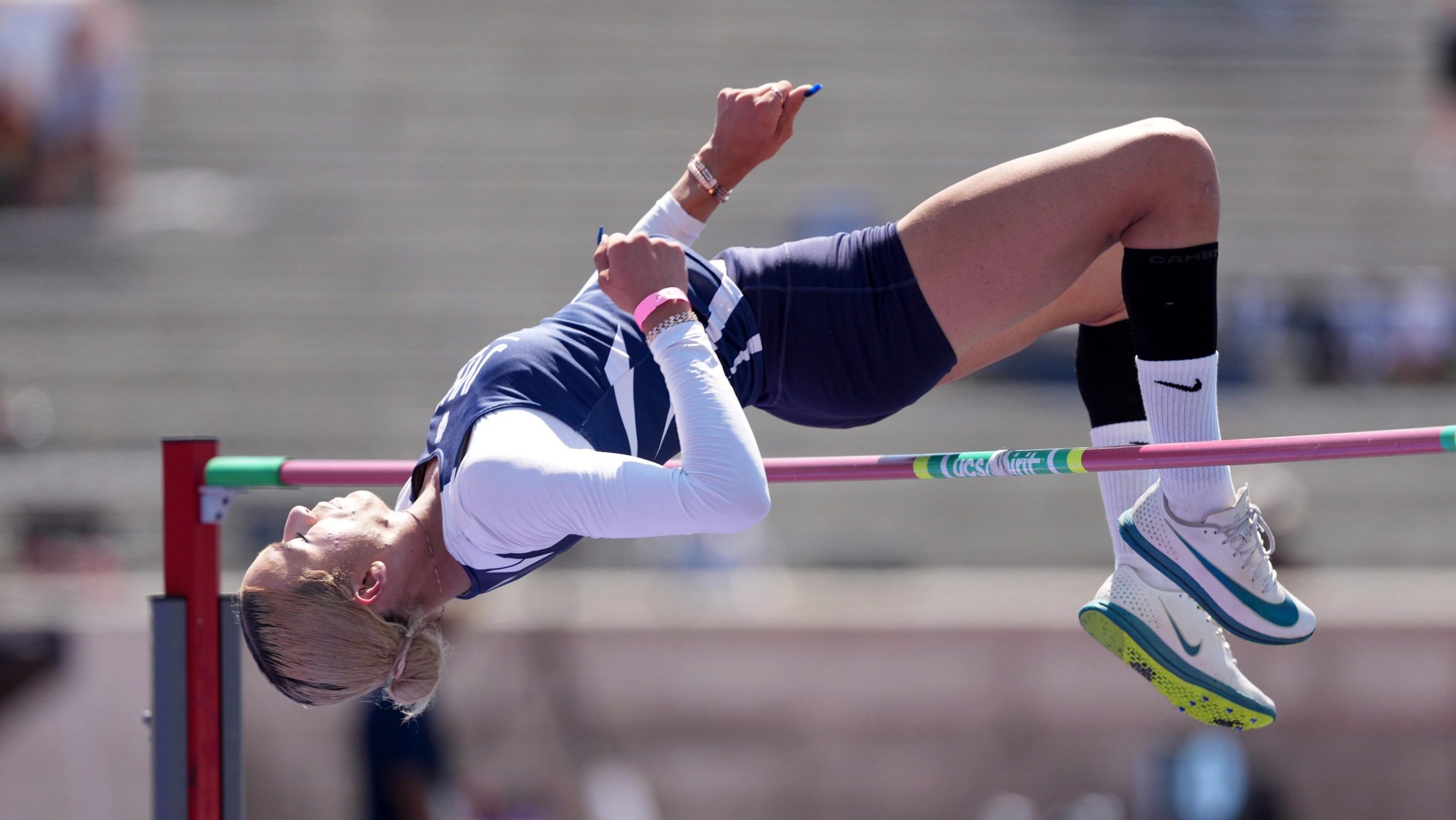 A pesar de indignación en línea, competencia de atletismo en California fue normal