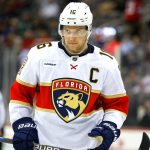 Capitán de Panthers, Barkov, gana Trofeos Selke y Clancy