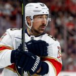 Brad Marchand revitalizado por carrera con Panthers